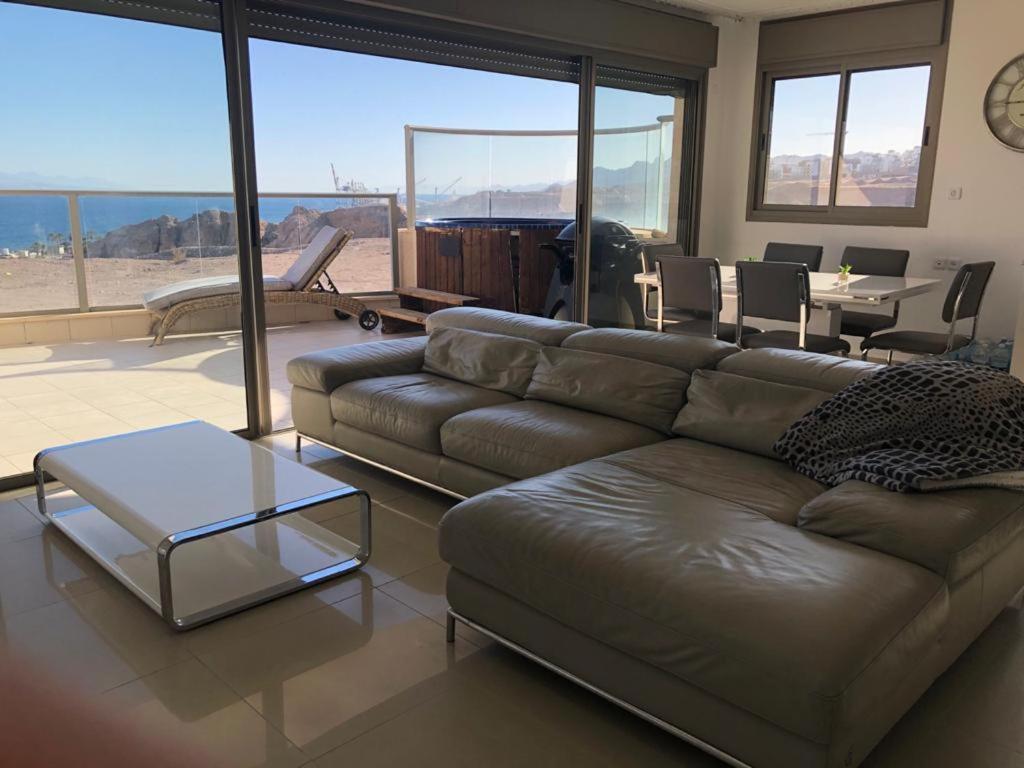 Luxury Exclusive Top Class Apartment On The Sea With Best Sea View And Jacuzzi רק למשפחות !!!! Eilat Exterior photo